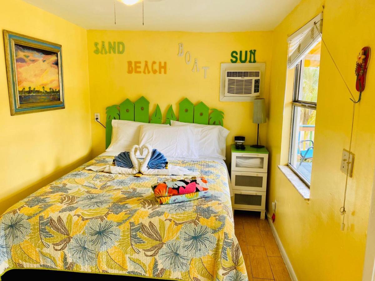 Sun Deck Inn & Suites Fort Myers Beach Eksteriør billede